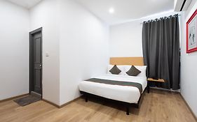 Hotel Mannat International